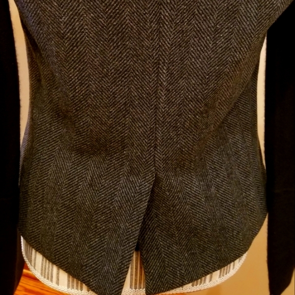 Club Monaco Charcoal Grey Tweed Vest with Pinstripe Lining. - Picture 6 of 13